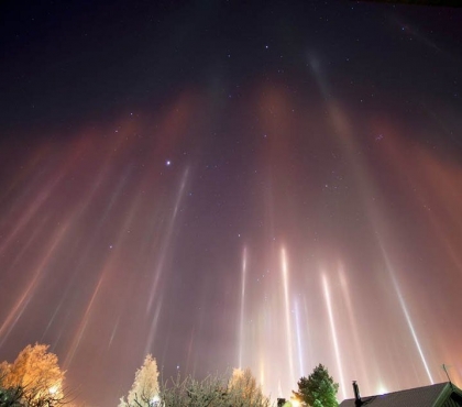 Жители Миасса засняли на видео аномальное свечение в небе