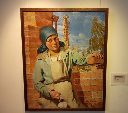 Женщины кладут кирпич: 10 шедевров соцреализма из челябинского музея