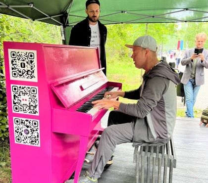 Челябинцы смогут сыграть на фортепиано в парках и скверах