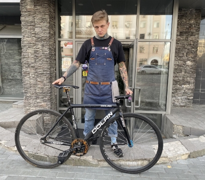 Парень из Челябинска при помощи Instagram нашел угнанный велосипед и «отжал» его у похитителей