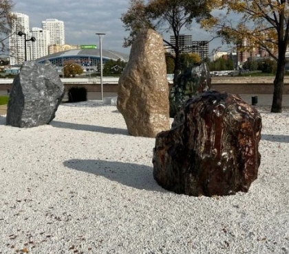 В центре Челябинска спустя 30 лет восстановили сад камней