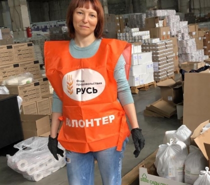 В Челябинске фонд «Русь» набирает волонтеров для погрузки и развоза продуктовых наборов