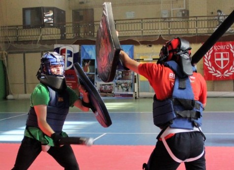 Южноруальские рыцари привезли три медали с международного чемпионата по мечевому боя