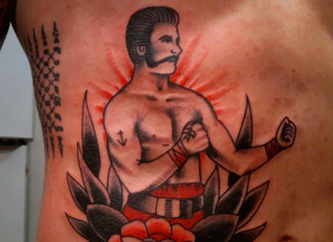 Накануне боя Мурата Гассиева с Алексндром Усиком челябинский тату-салон готов набить татуировку почти за даром 