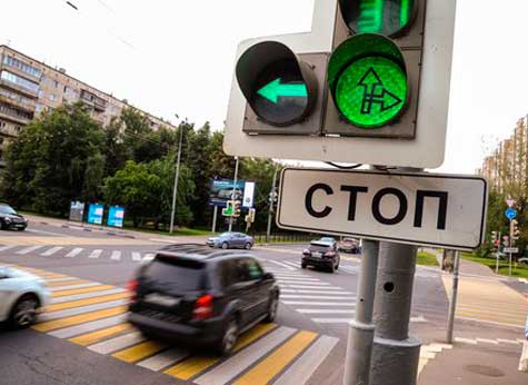 В Челябинске планируют установить "умные" светофоры и остановки