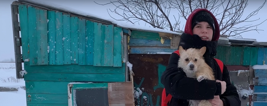 В Челябинской области 13-летний школьник построил дом и снимает о нем ролики для Youtube