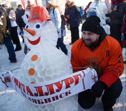 В Челябинске готовятся к масштабному флешмобоу снеговиков-добряков