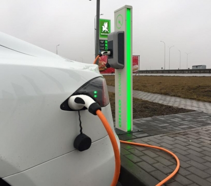 В Челябинске установили 9 новых электрозарядных станций для электромобилей
