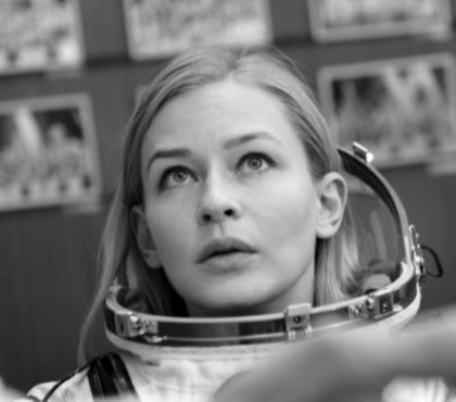 В «Роскосмосе» рассказали, кто полетит снимать кино на МКС