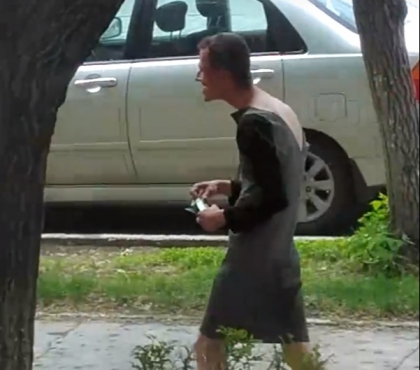 В сети обсуждают мужчину в платье и на каблуках, которого заметили в Магнитогорске