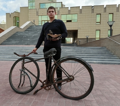 Ржавчина — не проблема: челябинец передал в коллекцию Исторического музея раритетный велосипед середины ХХ века