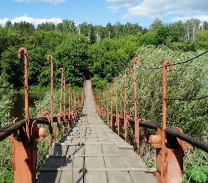 9 живописных подвесных мостов Челябинской области