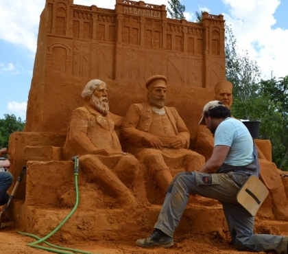Стало известно, что построят на фестивале песочных скульптур в Челябинске