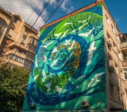 Чтобы раскрасить десять многоэтажек, в Челябинск едут художники со всей страны