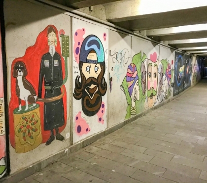 Даешь больше граффити: городские власти наняли профессиональных райтеров, чтобы оформить подземный переход