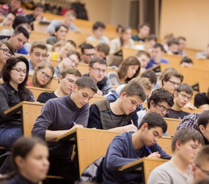 Челябинским студентам разрешили защищать дипломы и сдавать 