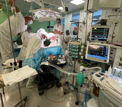 В Челябинске трансплантологи пересадили печень 54-летней учительнице, чтобы спасти ее от рака и цирроза