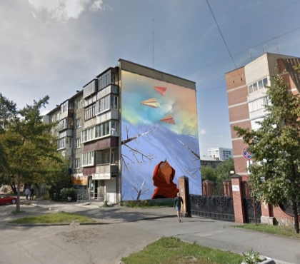 Художники активно расписывают фасады зданий в Челябинске к ШОС и БРИКС