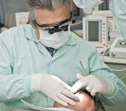 В Челябинске открылась стоматология, готовая бесплатно лечить малоимущих