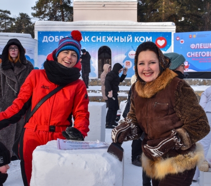 «Добрые дела объединяют незнакомых людей в семью»: 9 цитат от участников акции «Снеговики-добряки» в Челябинске