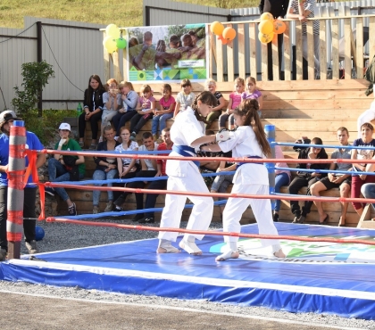 Борец Акбар Муртазалиев построил ринг посреди южноуральской деревни с населением 150 человек
