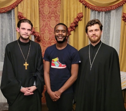 «Мы зовем его Сашей, он совсем обрусел»: студент из Анголы принял православие в Челябинске