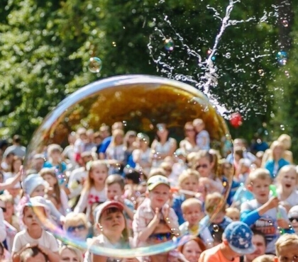 На выходных в Челябинске пройдет фестиваль мыльных пузырей и огненное шоу