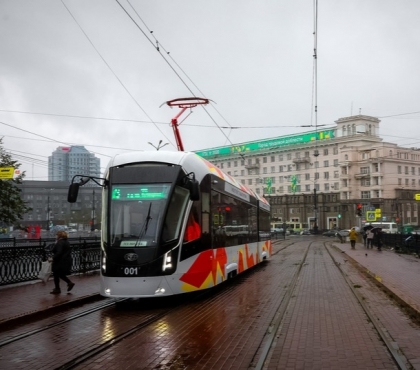 В Челябинске приступили к испытаниям трамвая-«Богатыря»