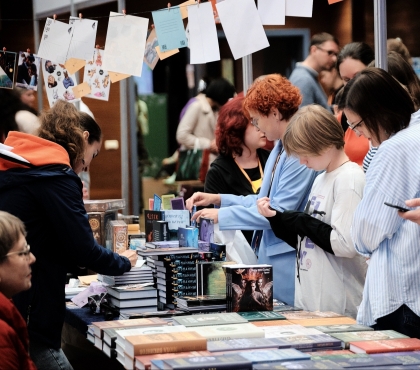 Покажут тактильные книги про героев СВО и научат создавать музыку с помощью нейросетей: что ждет челябинцев на «Рыжем Фесте»