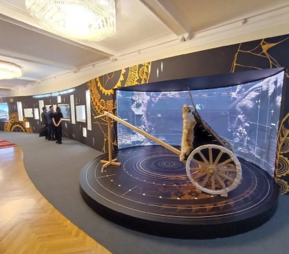 В Госдуме открылась выставка экспонатов из «Аркаима»