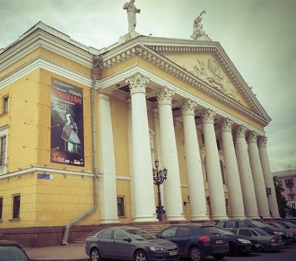 В Челябинске состоялась премьера оперы на итальянском языке с субтитрами
