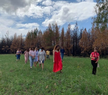 Как защитить лес от пожаров и вандалов, обсуждали в Уйском районе слушатели Экологической школы для журналистов Южного Урала