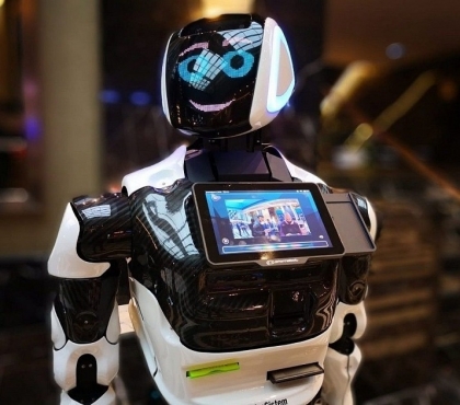 На полставки: в челябинском МФЦ будет трудиться антропоморфный робот-консультант