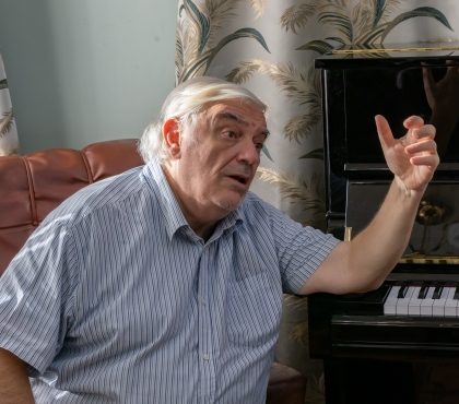 Поставит голоса для «Аиды» и «Травиаты»: в Челябинск из Италии прилетел оперный педагог Паоло де Наполи