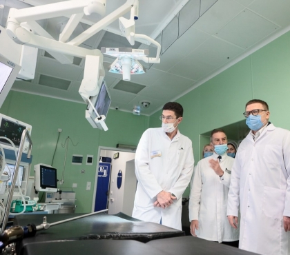 Современные технологии и суперпрофессионалы: Алексей Текслер оценил работу Челябинской областной больницы
