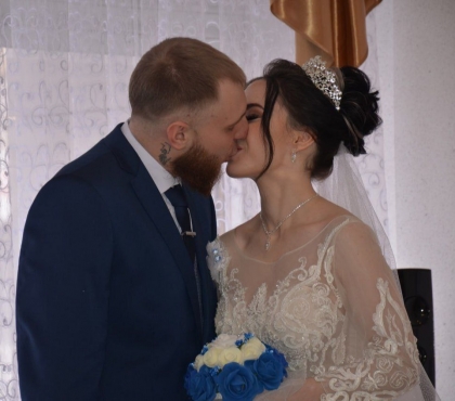 В ЗАГС прямо с передовой: в Челябинской области сыграл свадьбу участник СВО