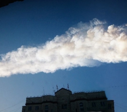 «Большая дыра» и «его сбил НЛО»: 18 странных и смешных публикаций про Челябинский метеорит в мировых СМИ