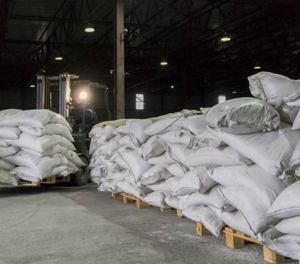 Челябинские таможенники отдали 127 тонн изъятого сахара соцучреждениям Урала