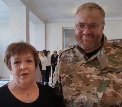 Ушедший добровольцем депутат ГД Милонов передал Алексею Текслеру благодарность за восстановленную на Донбассе школу