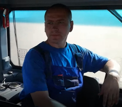 Механизатор из Челябинской области снимает видео для «Пикабу» из кабины трактора и рассказывает о посевах