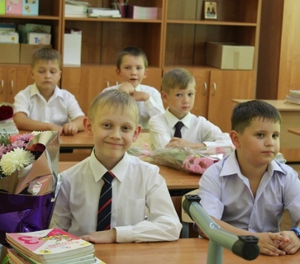 В Челябинске началась запись в первый класс: за полтора часа зарегистрировали 3 000 детей