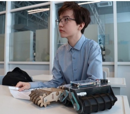 Челябинский школьник разработал робота-таракана, который поможет спасать людей из-под завалов