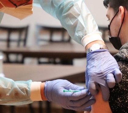 В Челябинскую область доставили 90 тысяч доз вакцины «Спутник Лайт»