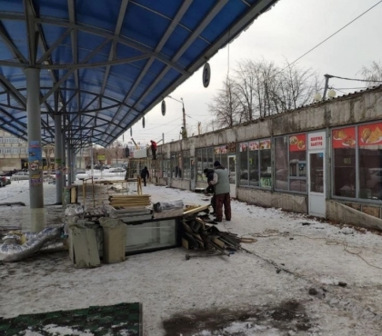 В Челябинске начали разбирать павильоны автовокзала у «Юности»
