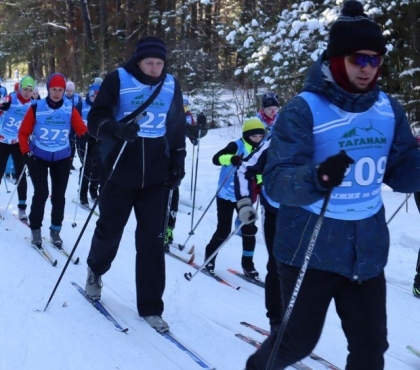 В память о родных, павших под Ленинградом: 86-летний южноуралец пробежал лыжный марафон в горах
