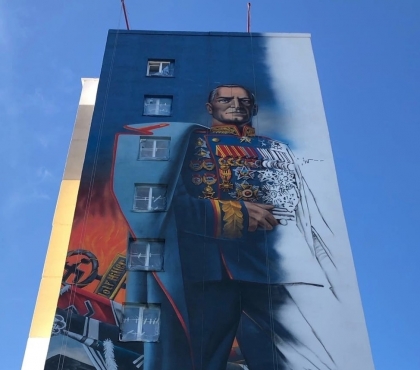 Челябинский райтер после учебы в Италии первым делом нарисовал огромный портрет маршала Жукова