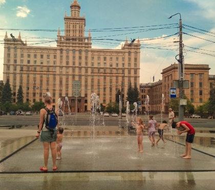 Челябинские городские фонтаны решено включить раньше, чем обычно