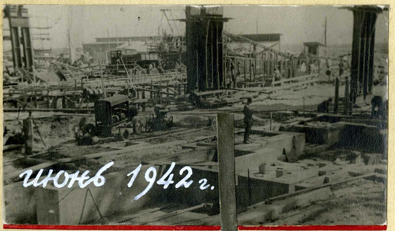 Так выглядела стройплощадка первого трубопрокатного цеха в 1942 году