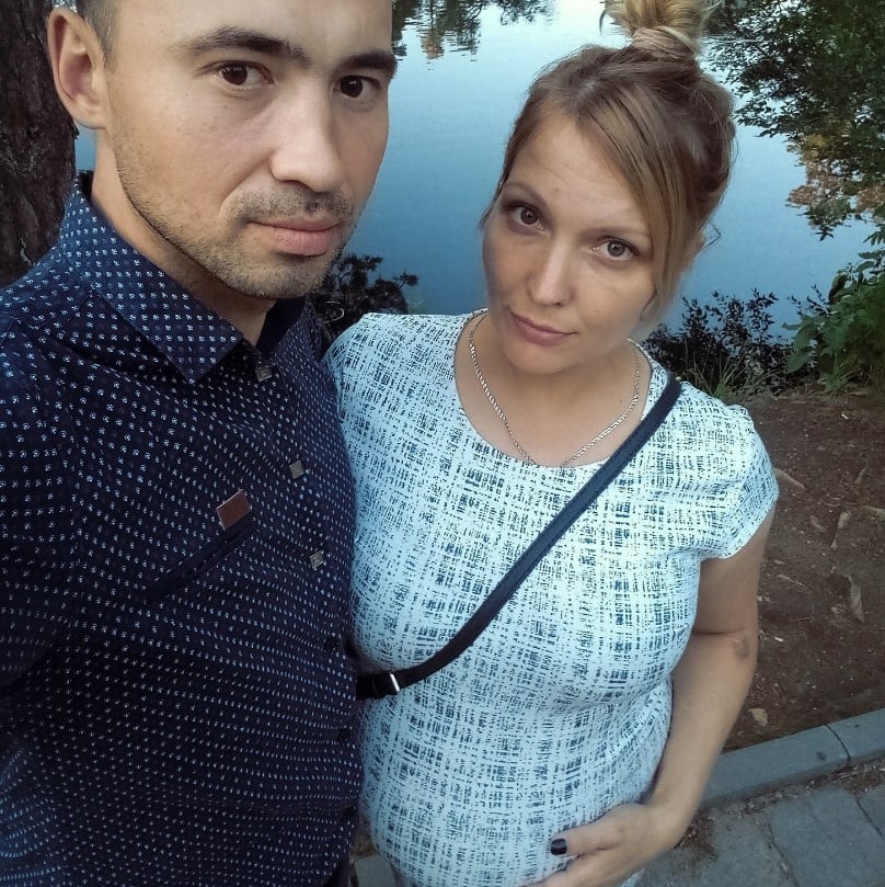 Анна с мужем Вячеславом. Фото со страницы Анны Коркиной в соцсетях