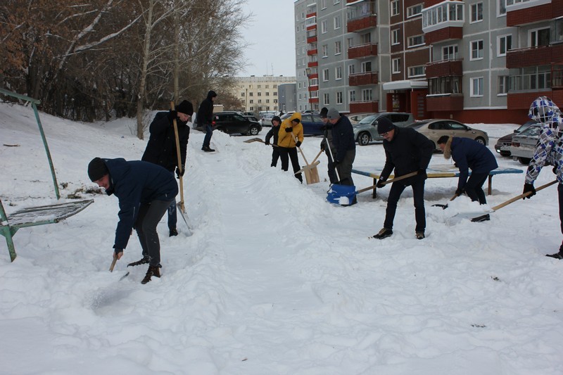 Как организовать ремонт детской площадки во дворе? | tulparkazan.ru